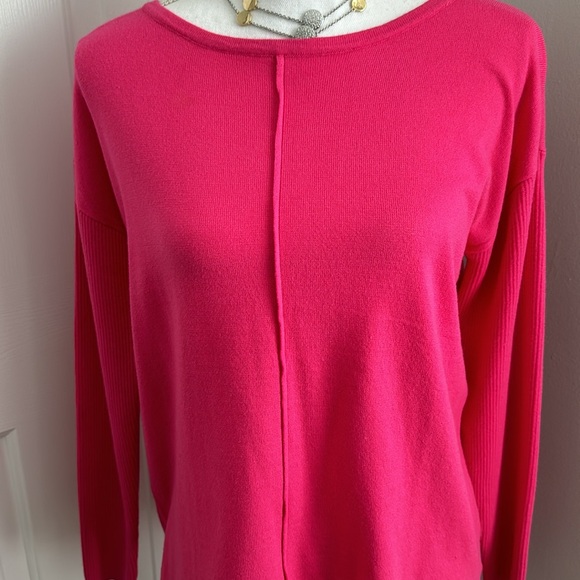 Seam Front Style and Co Tunic - Picture 2 of 4